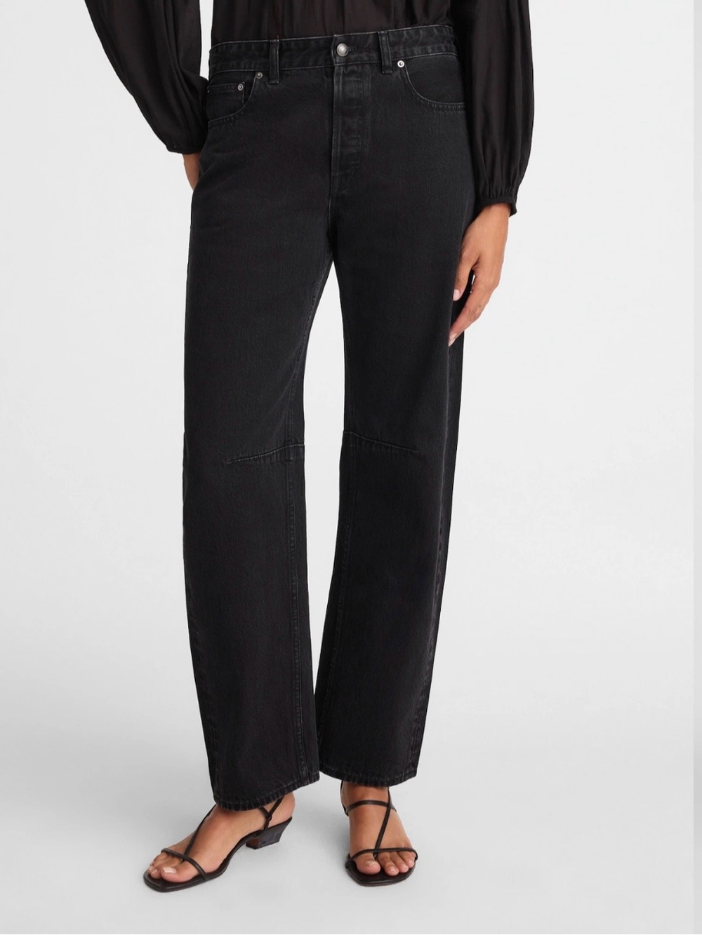 Madewell The darted barrel leg jeans